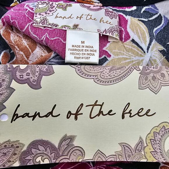 Band Of The Free Womans size M Camille Black Berry Floral Crossover Crop Top NEW - Picture 6 of 8